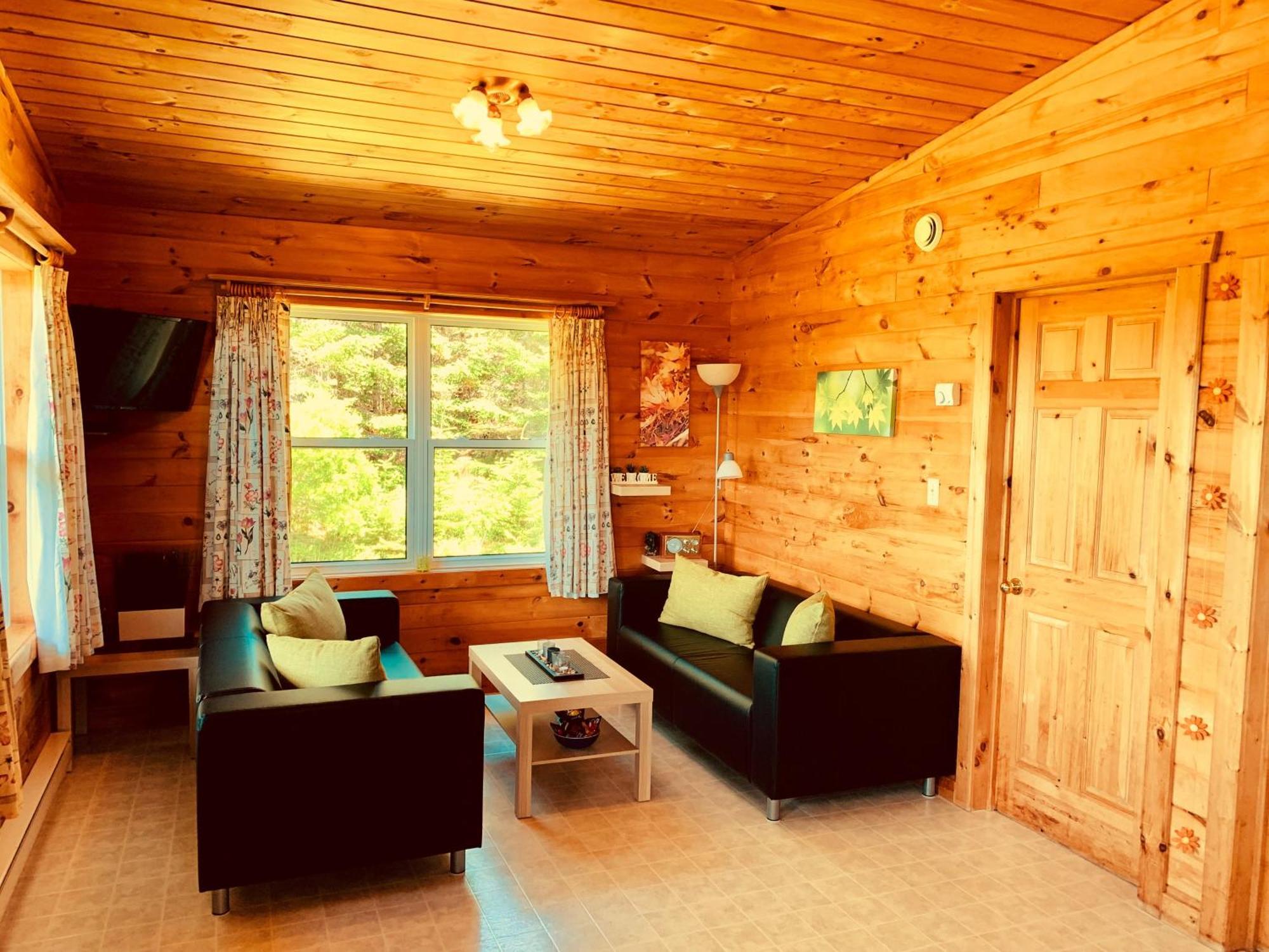 Eagle Valley Cottages Queensport Экстерьер фото